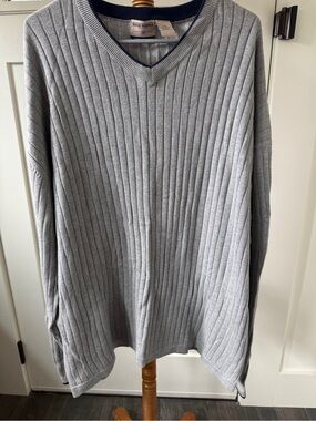 Vintage 1990’s-High Sierra- Men's Ribbed V-Neck Sweater - Light Gray